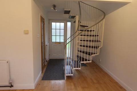 2 bedroom terraced house to rent, Wellesley Avenue, Christchurch