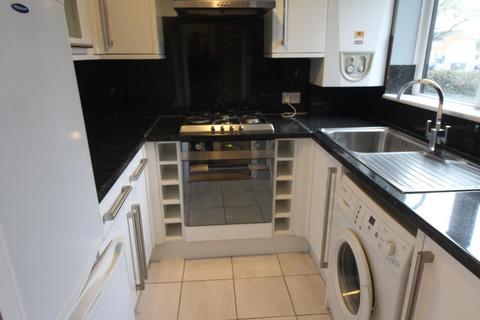 2 bedroom terraced house to rent, Wellesley Avenue, Christchurch