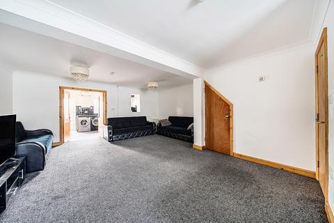 3 bedroom terraced house for sale, Fremantle Road, Buckinghamshire HP21