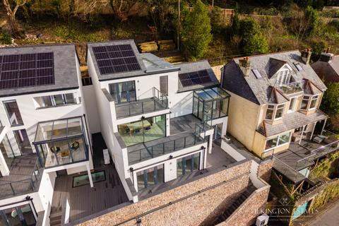 4 bedroom link detached house for sale, Sandplace Road, Cornwall PL13