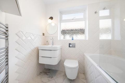 2 bedroom maisonette for sale, Abbots Park, SW2
