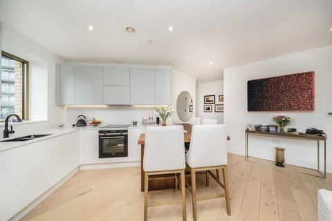 2 bedroom flat for sale, Capital Interchange Way, Brentford TW8