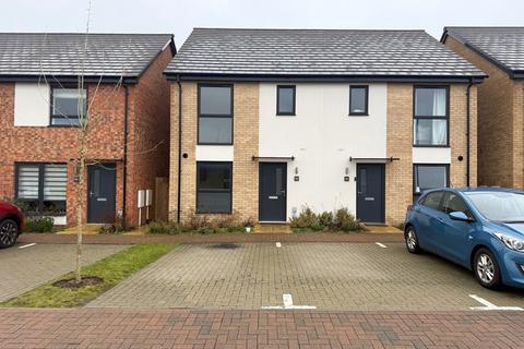 3 bedroom semi-detached house to rent, Victoria Drive, Glebe Farm