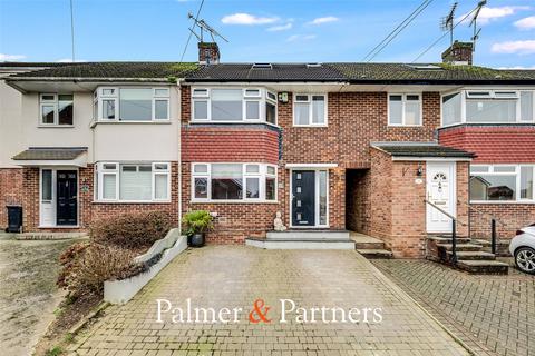 3 bedroom terraced house for sale, May Walk, Chelmsford CM2