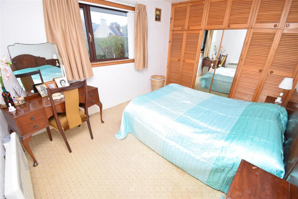 Bedroom one.jpg