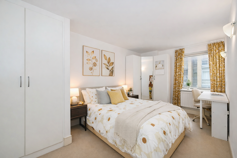 2 bedroom flat for sale, Moore House, London E14