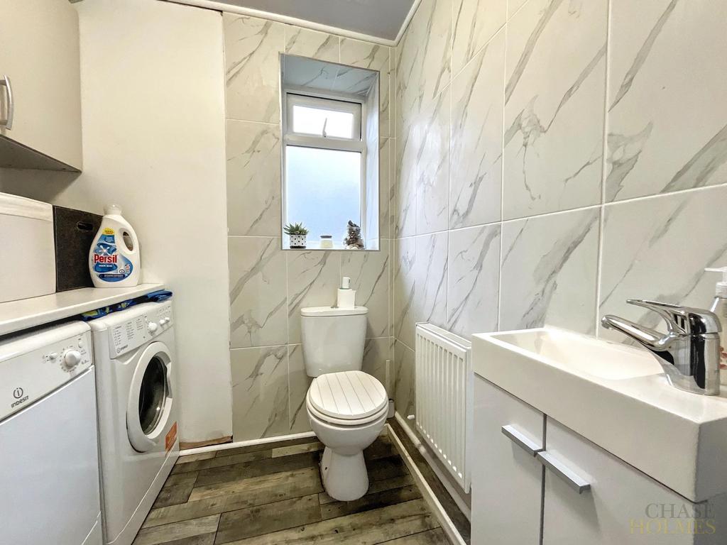 Utility Room/WC