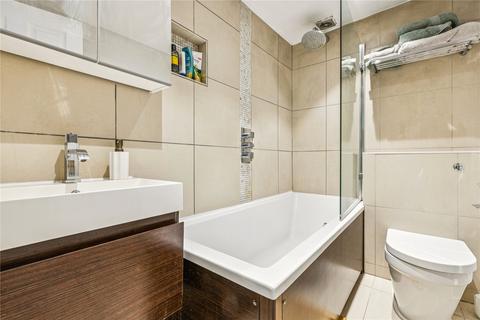 1 bedroom apartment for sale, Crockerton Road, SW17