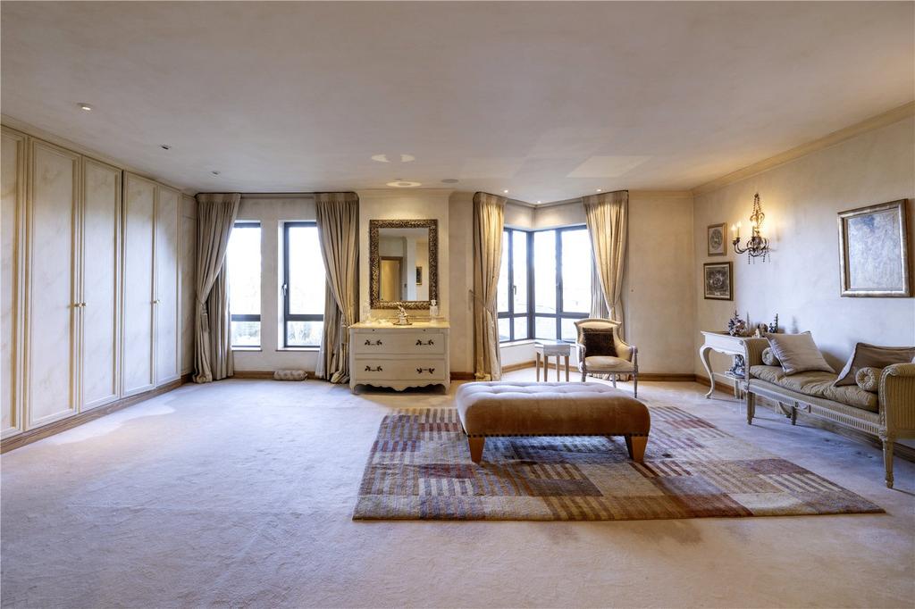 Principal Bedroom