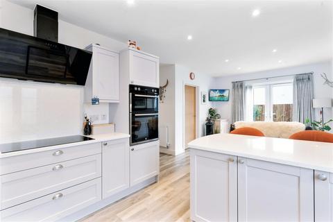 4 bedroom detached house for sale, Patt Drive, Bideford EX39