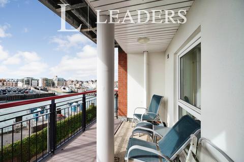2 bedroom flat to rent, Arethusa House, Gunwharf Quays, Portsmouth, PO1