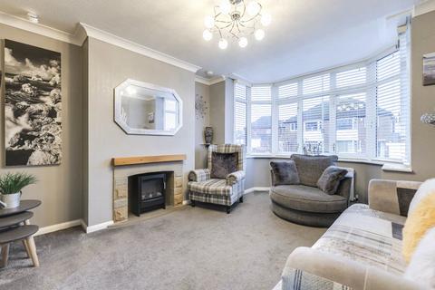 3 bedroom semi-detached house for sale, Kirkwood Crescent, Leeds, West Yorkshire, LS16