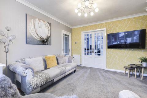 3 bedroom semi-detached house for sale, Kirkwood Crescent, Leeds, West Yorkshire, LS16