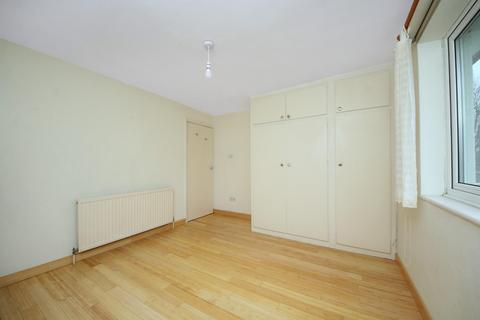 2 bedroom apartment for sale, Clitherow Avenue, W7