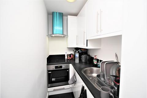 1 bedroom apartment to rent, London Road, Lowfield Heath RH10
