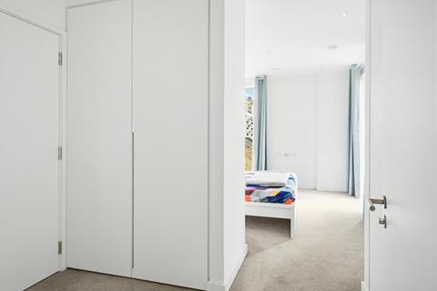 3 bedroom apartment to rent, East Apartments, Ashley Road, N17