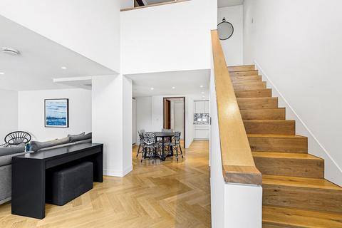 1 bedroom flat to rent, Sherwood Street, Soho, London W1F