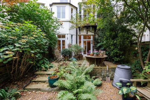 3 bedroom apartment for sale, Clifton Gardens, Little Venice, W9