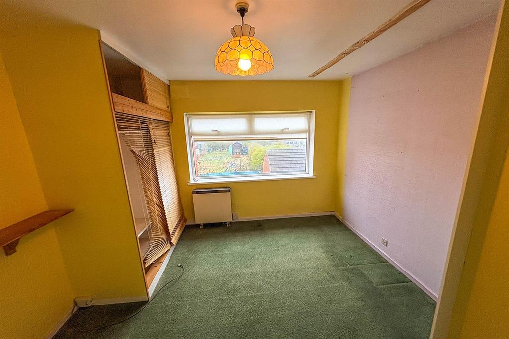 Rear Bedroom