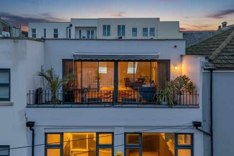 4 bedroom terraced house for sale, 19 Castle Street, Brighton, BN1 2HD