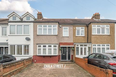 Essex Road, Romford, RM7