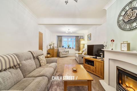 undefined, Essex Road, Romford, RM7