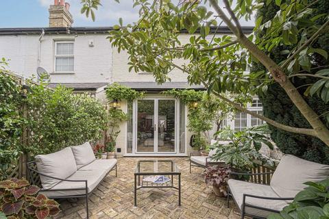 2 bedroom terraced house for sale, Thames Street, Sunbury-On-Thames TW16