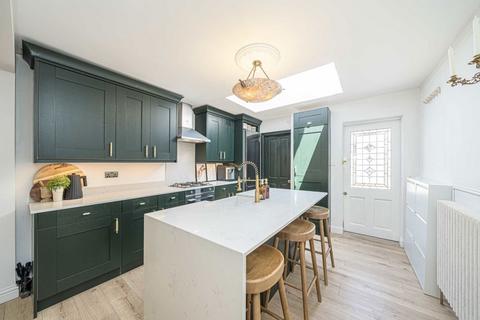 2 bedroom terraced house for sale, Thames Street, Sunbury-On-Thames TW16