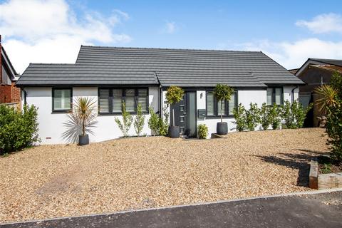 4 bedroom bungalow for sale, Linden Way, Lymington, Hampshire, SO41