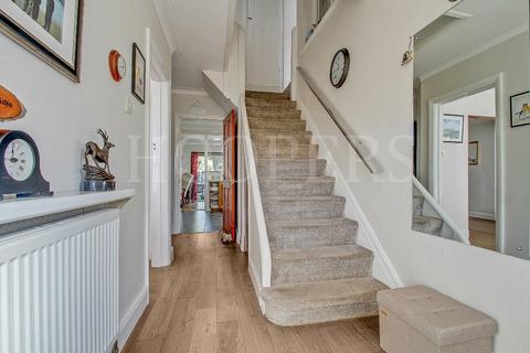 6 bedroom semi-detached house for sale, Randall Avenue, London, NW2