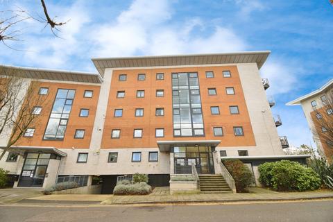 2 bedroom apartment for sale, Fishguard Way, London, E16