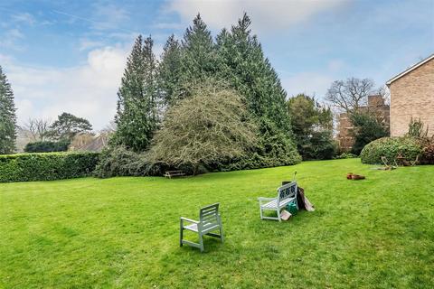 undefined, East Hill, Oxted