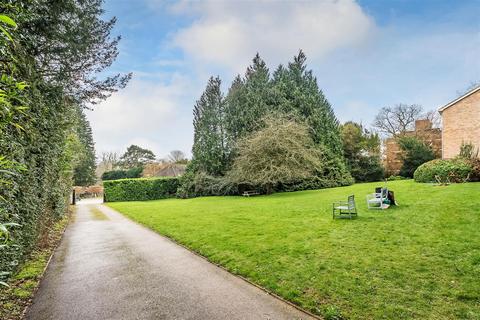 undefined, East Hill, Oxted