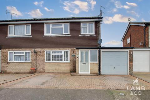 3 bedroom semi-detached house for sale, Spring Close, Clacton-On-Sea CO16