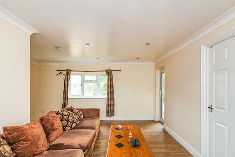 undefined, Oaks Cross, Hertfordshire SG2