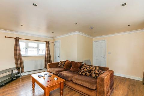 undefined, Oaks Cross, Hertfordshire SG2