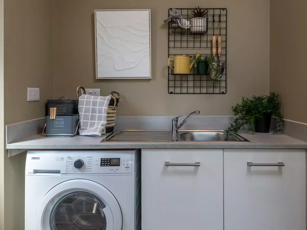 4 bedroom detached house for sale - Photo 9