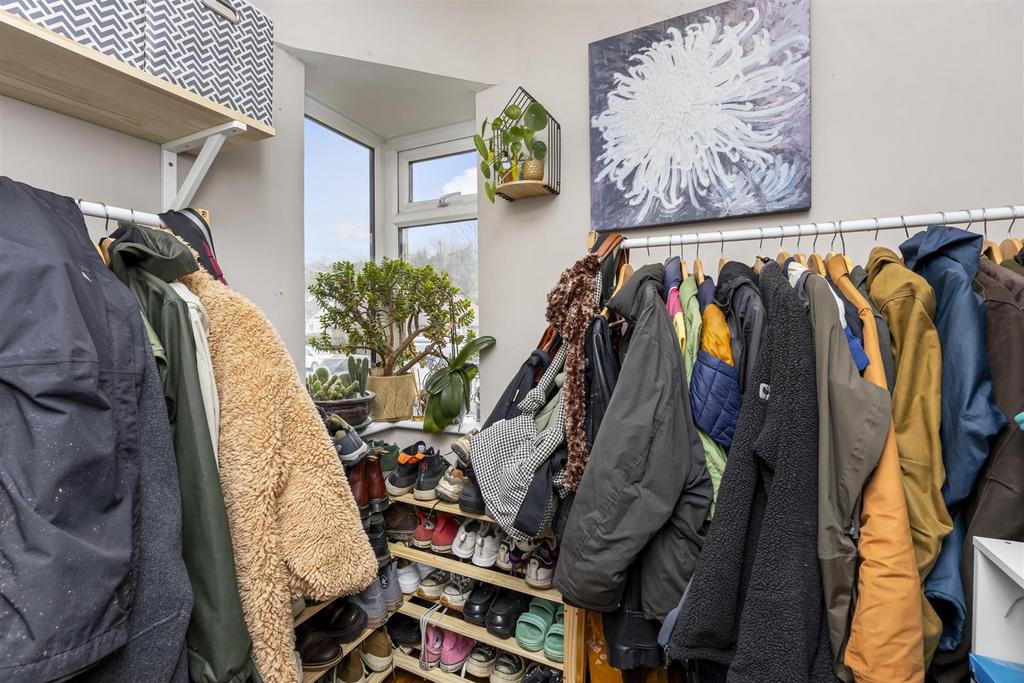 Office/Cloakroom