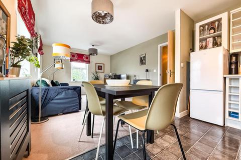 2 bedroom flat for sale, Oysell Gardens, Portchester