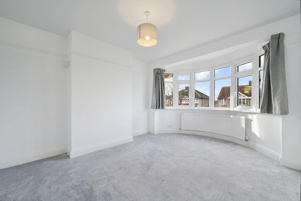 Courtlands drive