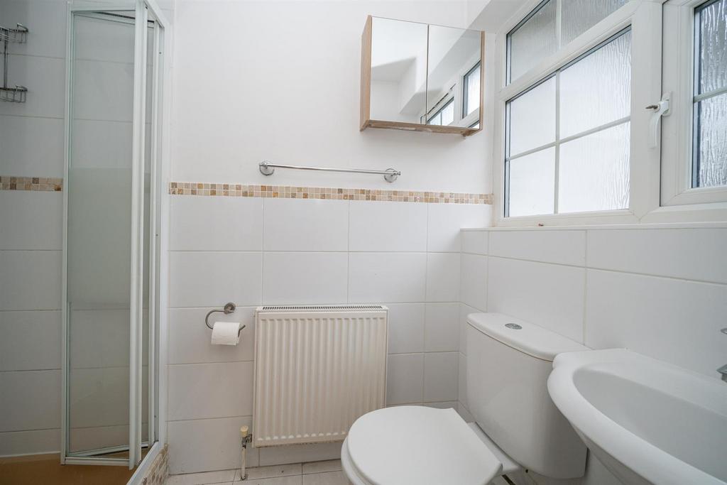 Cottage Bathroom
