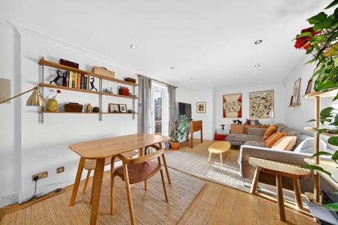 2 bedroom flat for sale, Anderson Square, London N1