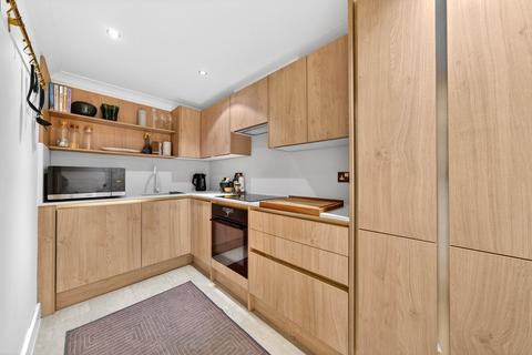 2 bedroom flat for sale, Anderson Square, London N1