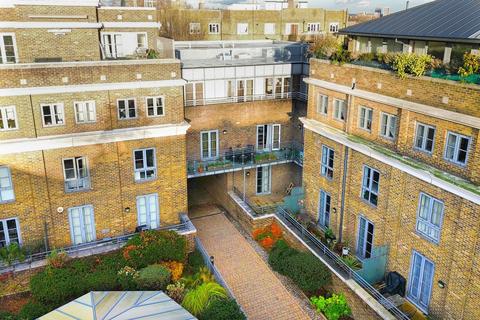 2 bedroom flat for sale, Anderson Square, London N1