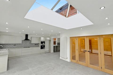 5 bedroom semi-detached house for sale, Bunbury Road, Birmingham B31