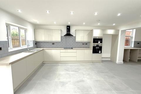 5 bedroom semi-detached house for sale, Bunbury Road, Birmingham B31