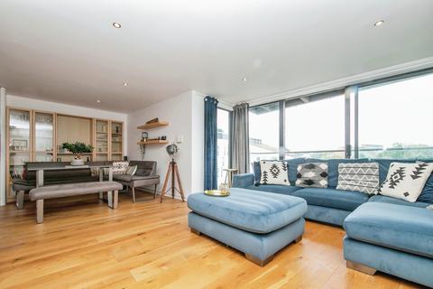2 bedroom flat for sale, Coprolite Street, Ipswich, Suffolk, IP3