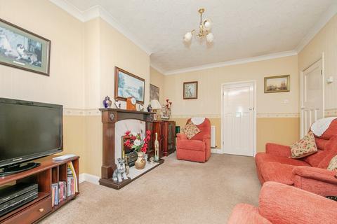 2 bedroom bungalow for sale, Bramford Lane, Ipswich, Suffolk, IP1