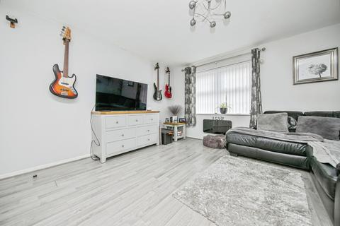 1 bedroom flat for sale, Pearse Way, Purdis Farm, Ipswich, Suffolk, IP3