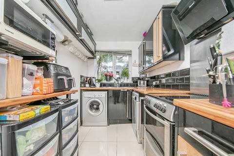 1 bedroom flat for sale, Pearse Way, Purdis Farm, Ipswich, Suffolk, IP3